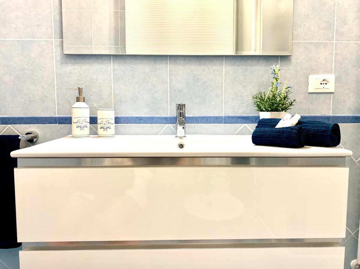 Indipendenza Luxury Apartments Болоня Екстериор снимка