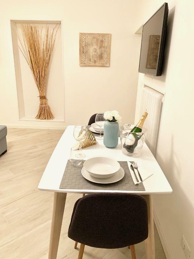 Indipendenza Luxury Apartments Болоня Екстериор снимка