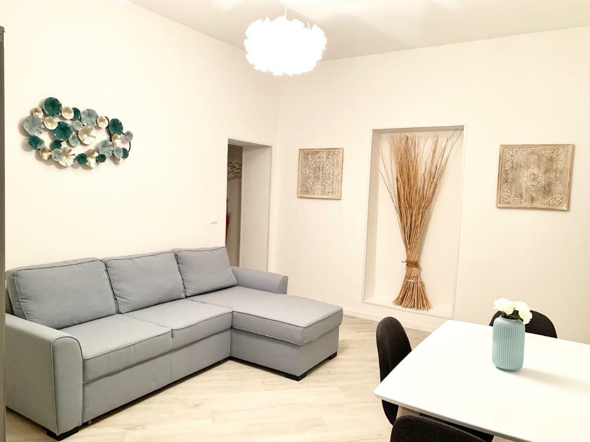 Indipendenza Luxury Apartments Болоня Екстериор снимка