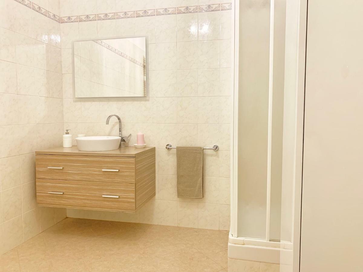 Indipendenza Luxury Apartments Болоня Екстериор снимка