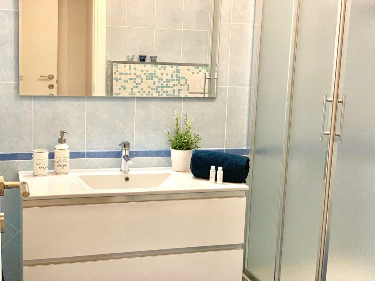 Indipendenza Luxury Apartments Болоня Екстериор снимка