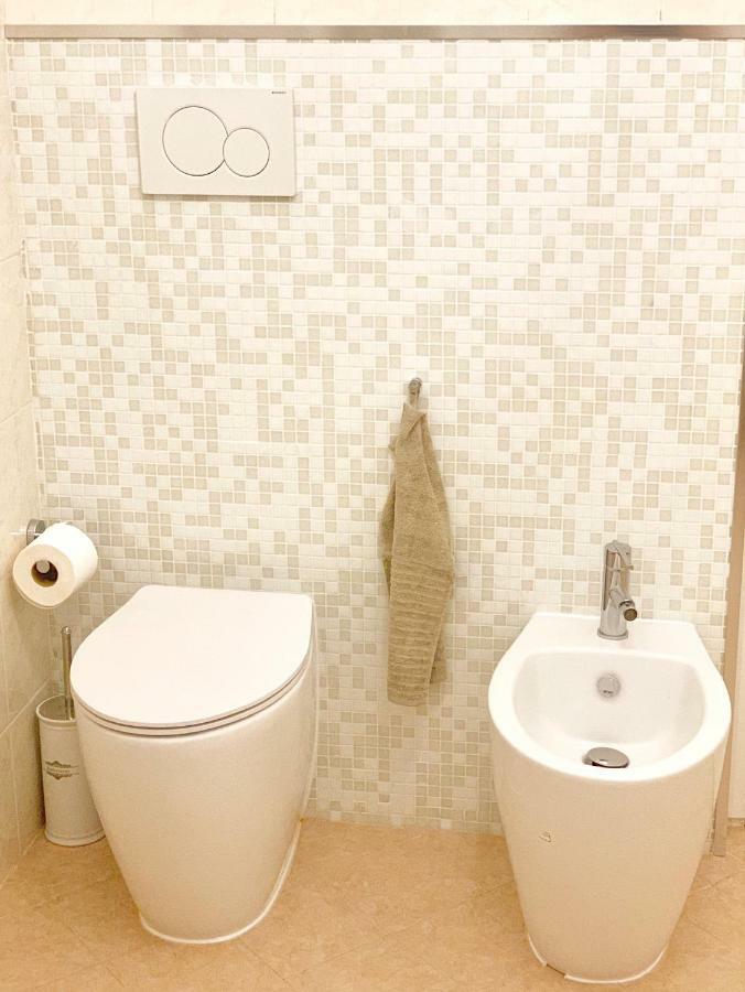 Indipendenza Luxury Apartments Болоня Екстериор снимка